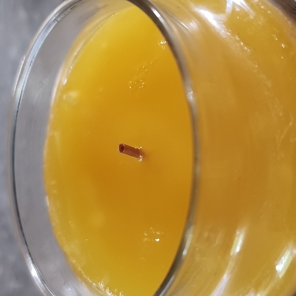 Yankee Candle- Christmas Cookie scent 9.5 oz - Picture 4 of 4